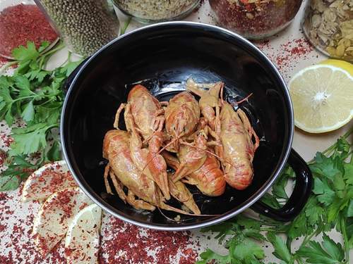 Крупный жареные в фирменном соусе «Том-Ям»