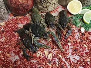 Крупный раки живые